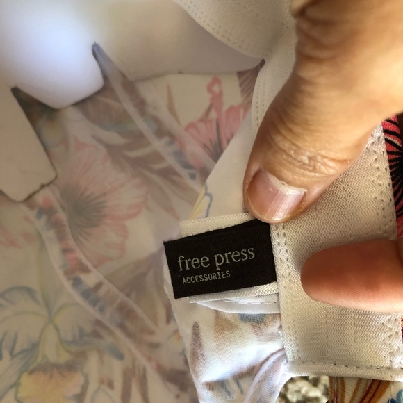 Free press hat 🧢 - Picture 4 of 7